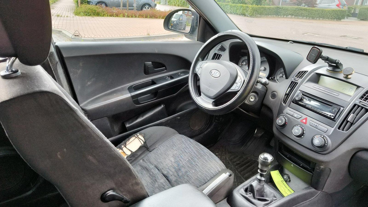 هاتشباك Kia cee'd | 1.6 X-tra | 2007 | 348.934km | 52-XK-JL: صور 12