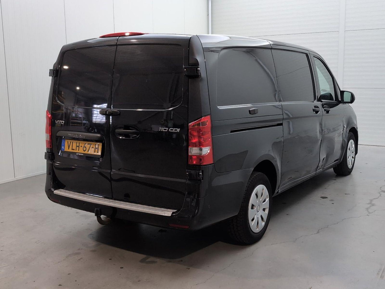Mercedes-Benz Vito 110 CDI Lang | 2019 | 160.547 km | VLH67H | NAP: Geen oordeel - فان: صور 4 Mercedes-Benz Vito 110 CDI Lang | 2019 | 160.547 km | VLH67H | NAP: Geen oordeel - فان: صور 4