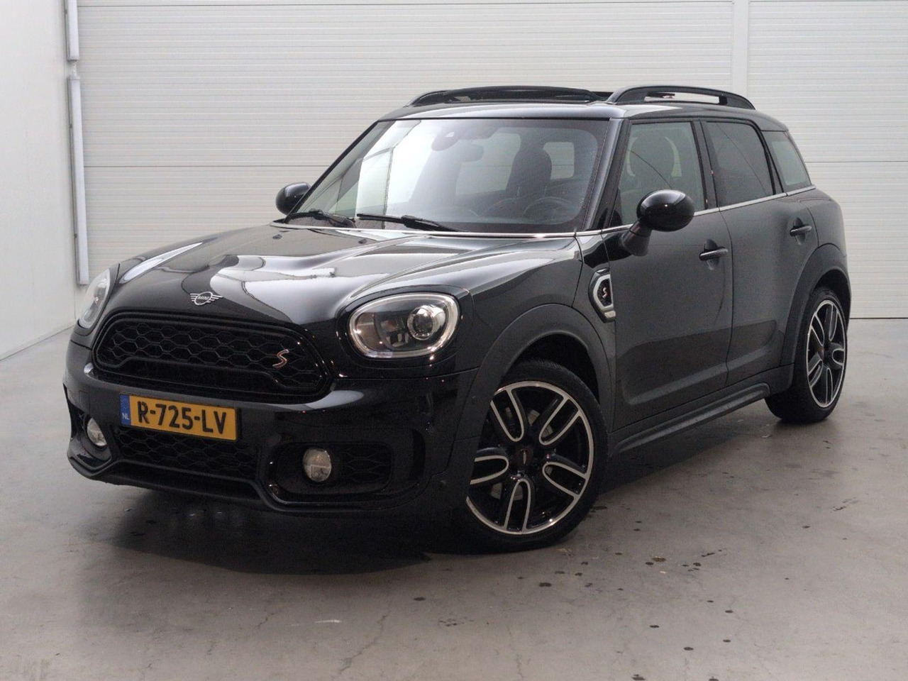 Mini Mini Countryman 2.0 Cooper S ALL4 Chili | 2019 | 109.779 km | Automaat | R725LV | NAP: Geen oordeel - سيارة دفع رباعي: صور 1 Mini Mini Countryman 2.0 Cooper S ALL4 Chili | 2019 | 109.779 km | Automaat | R725LV | NAP: Geen oordeel - سيارة دفع رباعي: صور 1