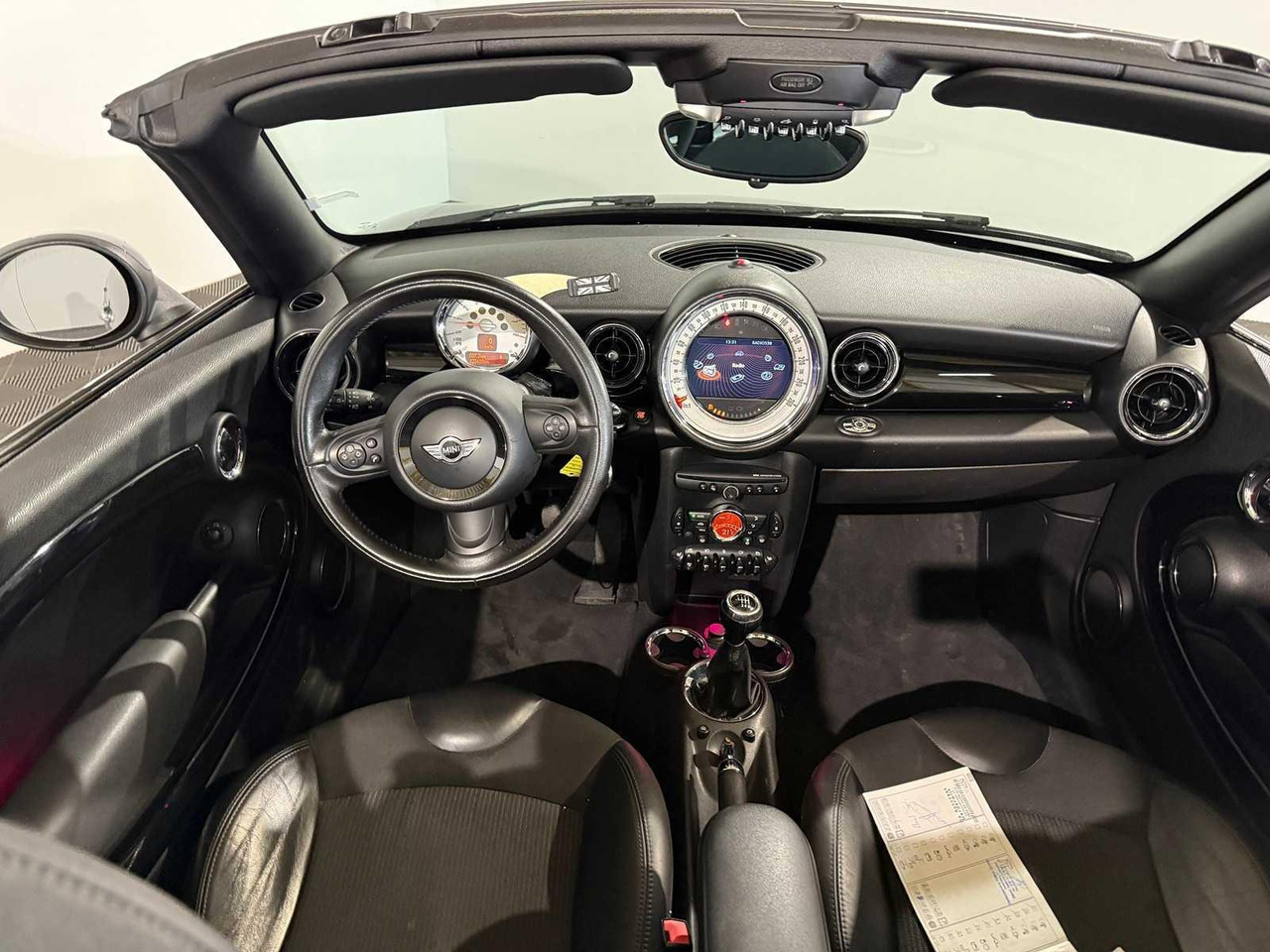 Mini Mini Roadster 1.6 Cooper | 2012 | 123.482 km | X-461-PR - سيارة: صور 5 Mini Mini Roadster 1.6 Cooper | 2012 | 123.482 km | X-461-PR - سيارة: صور 5
