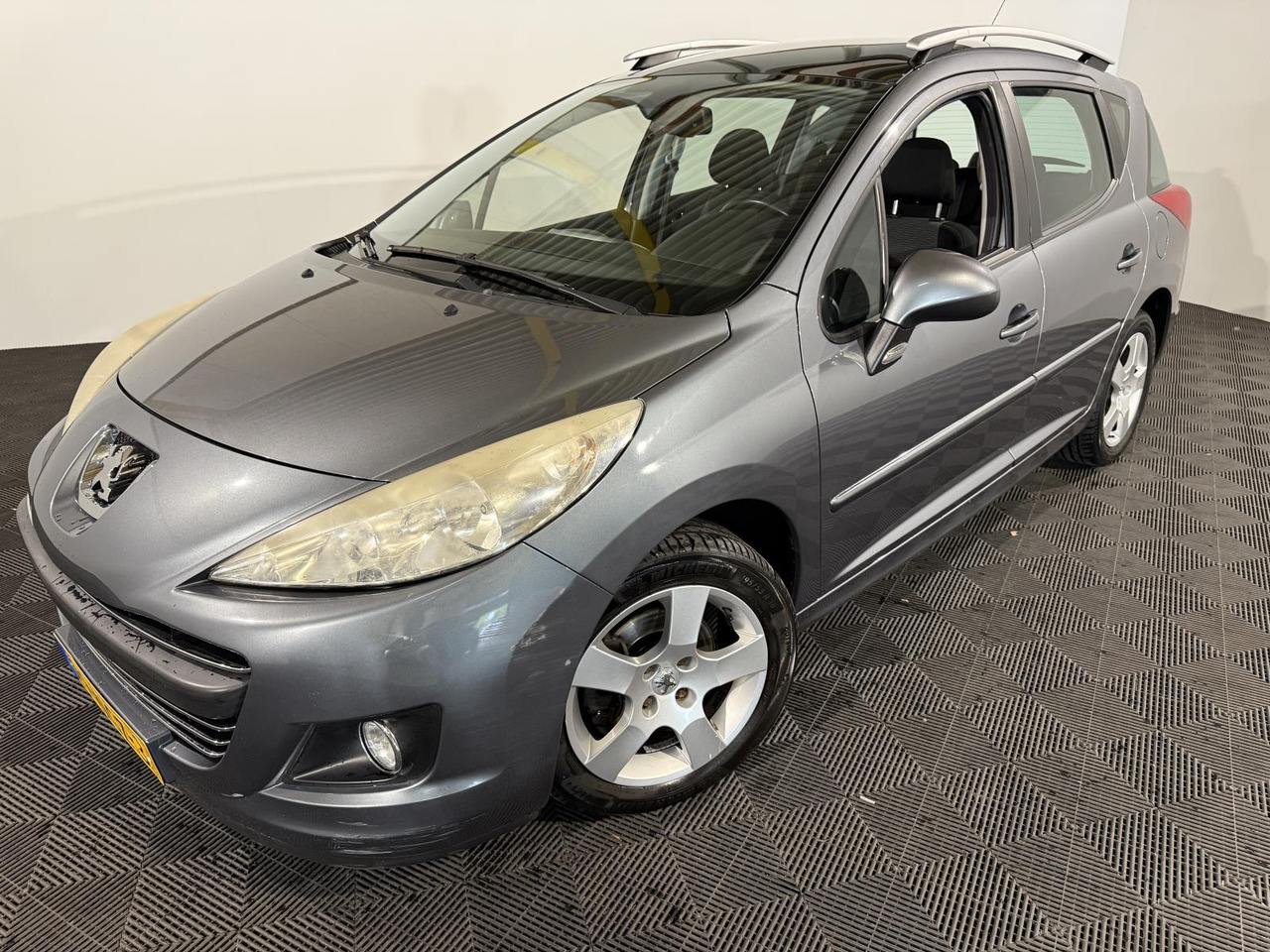 Peugeot | 207 SW | 1.6 VTi XS | 2010 | 167.306 km | 29NGZ3 | Logisch - سيارة: صور 1 Peugeot | 207 SW | 1.6 VTi XS | 2010 | 167.306 km | 29NGZ3 | Logisch - سيارة: صور 1
