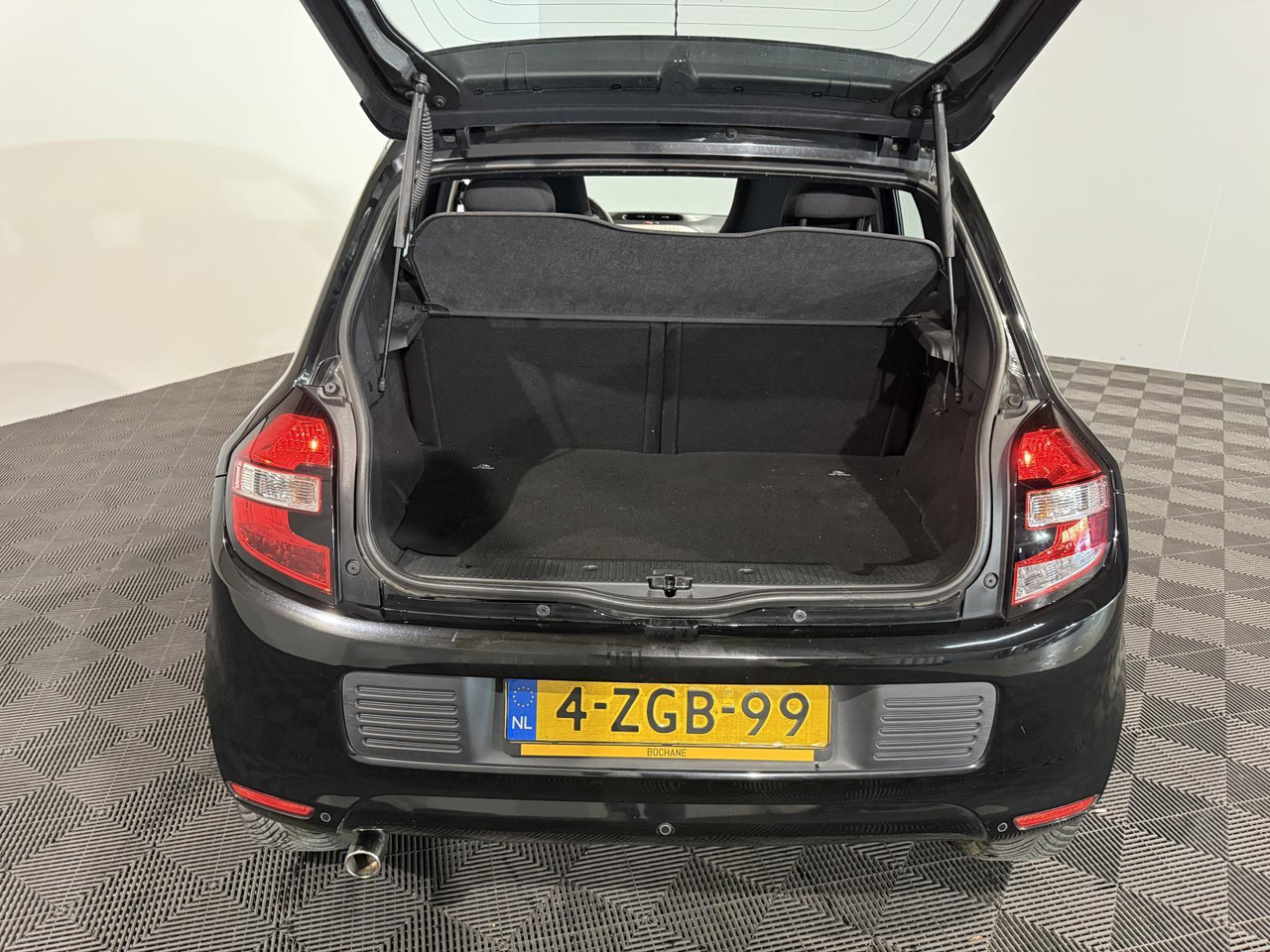 Renault | Twingo | 1.0 SCe Expression | 2015 | 226.056 km | 4ZGB99 | Logisch - هاتشباك: صور 2 Renault | Twingo | 1.0 SCe Expression | 2015 | 226.056 km | 4ZGB99 | Logisch - هاتشباك: صور 2