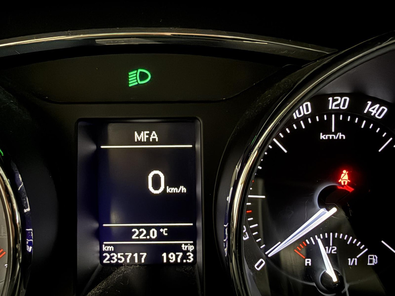Skoda Superb Combi 1.4 TSI Gr Amb Bus | 2012 | 235.719 km | 73-TFG-7 - سيارة: صور 4 Skoda Superb Combi 1.4 TSI Gr Amb Bus | 2012 | 235.719 km | 73-TFG-7 - سيارة: صور 4