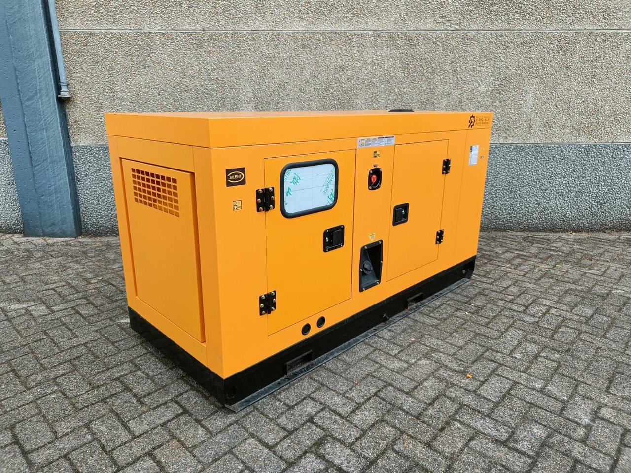 Stahltech 70kVA Diesel Generator Nieuw - مجموعة المولدات: صور 1 Stahltech 70kVA Diesel Generator Nieuw - مجموعة المولدات: صور 1