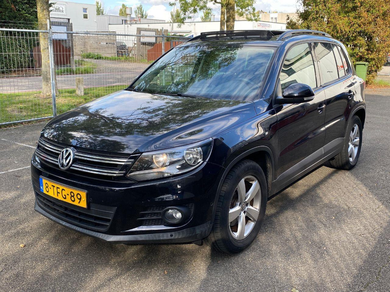 Volkswagen Tiguan 1.4 TSI Comfort&Design Edition | 2014 | 82.628 km | 8TFG89 | NAP: Logisch - سيارة دفع رباعي: صور 1 Volkswagen Tiguan 1.4 TSI Comfort&Design Edition | 2014 | 82.628 km | 8TFG89 | NAP: Logisch - سيارة دفع رباعي: صور 1
