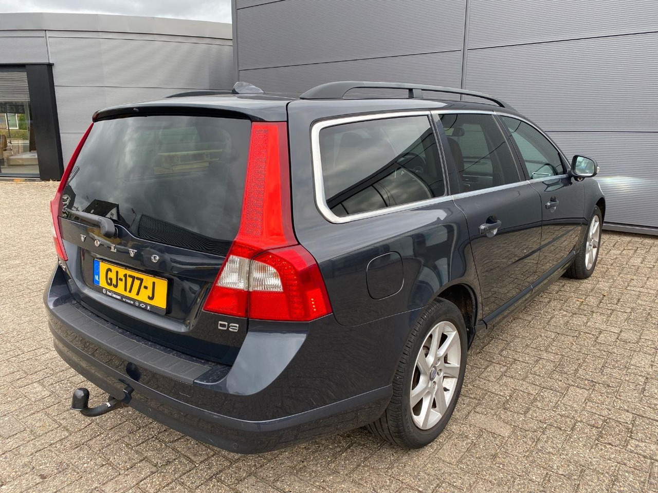 Volvo V70 2.0 D3 Summum | 2011 | 382.199 km | Automaat | GJ177J | NAP: Geen oordeel - سيارة: صور 4 Volvo V70 2.0 D3 Summum | 2011 | 382.199 km | Automaat | GJ177J | NAP: Geen oordeel - سيارة: صور 4