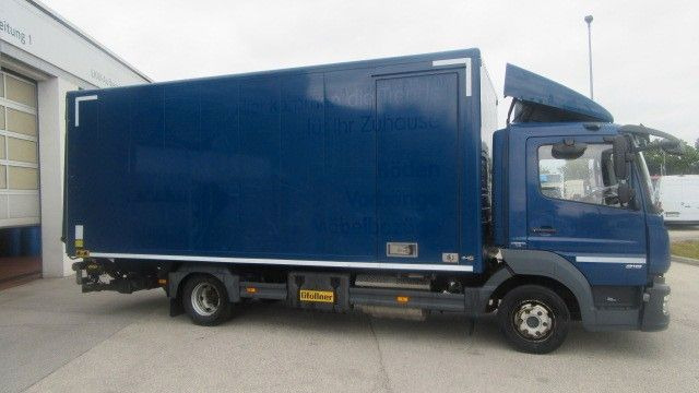 Mercedes-Benz 818L Koffer LBW, 1,5 to, Seitentüre - بصندوق مغلق شاحنة: صور 4 Mercedes-Benz 818L Koffer LBW, 1,5 to, Seitentüre - بصندوق مغلق شاحنة: صور 4