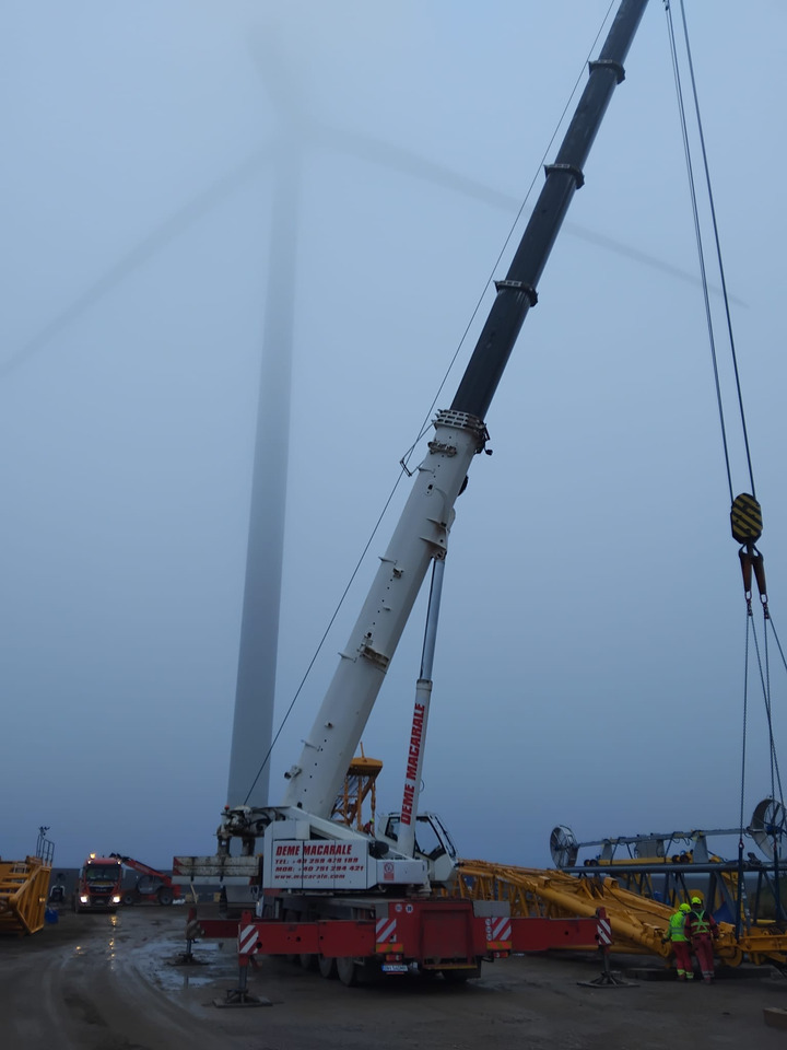 GROVE GMK5220 - موبايل كرين: صور 1 GROVE GMK5220 - موبايل كرين: صور 1