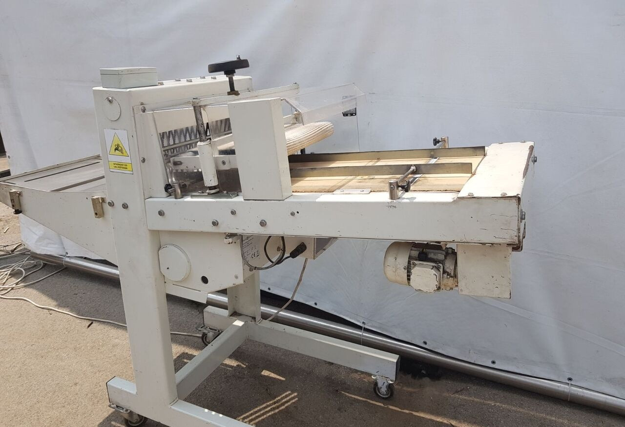 Daub Breadslicer 208/52 - معدات المخابز: صور 4 Daub Breadslicer 208/52 - معدات المخابز: صور 4