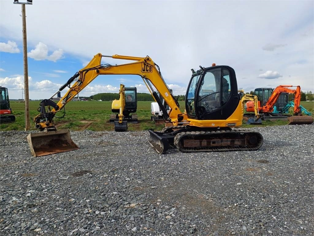 JCB 8080 Engconin pyörittäjällä - حفارة مصغرة: صور 2 JCB 8080 Engconin pyörittäjällä - حفارة مصغرة: صور 2