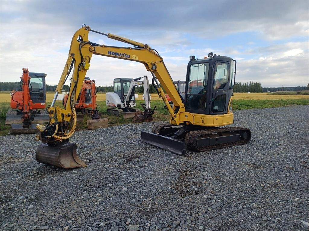 Komatsu pc50mr-2 Engcon pyörittäjällä - حفارة مصغرة: صور 1 Komatsu pc50mr-2 Engcon pyörittäjällä - حفارة مصغرة: صور 1