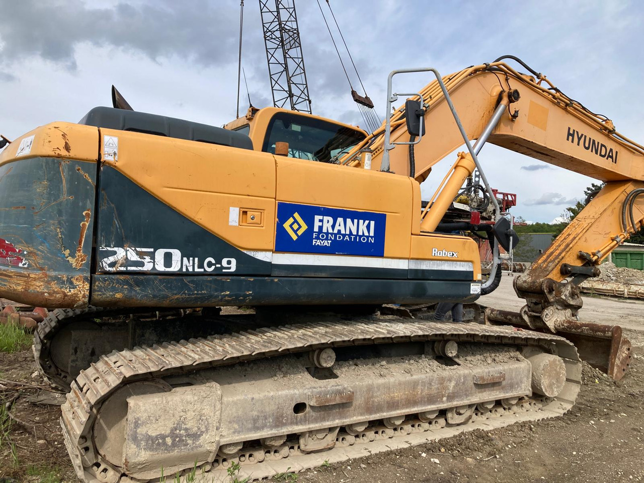 PELLE SUR CHENILLES HYUNDAI ROBEX 250 NLC-9 - حفارات زحافة: صور 3 PELLE SUR CHENILLES HYUNDAI ROBEX 250 NLC-9 - حفارات زحافة: صور 3