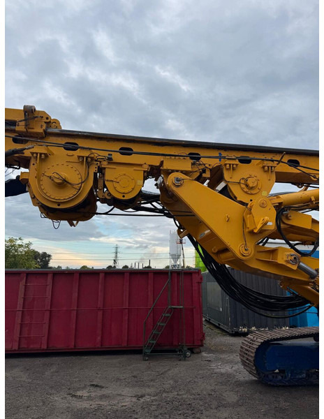 Bauer BG 24 H - آلة حفر: صور 3 Bauer BG 24 H - آلة حفر: صور 3