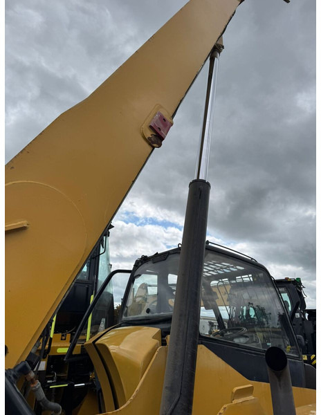 Caterpillar TH360 - رافعة تلسكوبية: صور 4 Caterpillar TH360 - رافعة تلسكوبية: صور 4