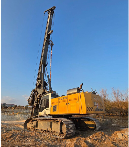 Liebherr LB 28 - آلة حفر: صور 1 Liebherr LB 28 - آلة حفر: صور 1