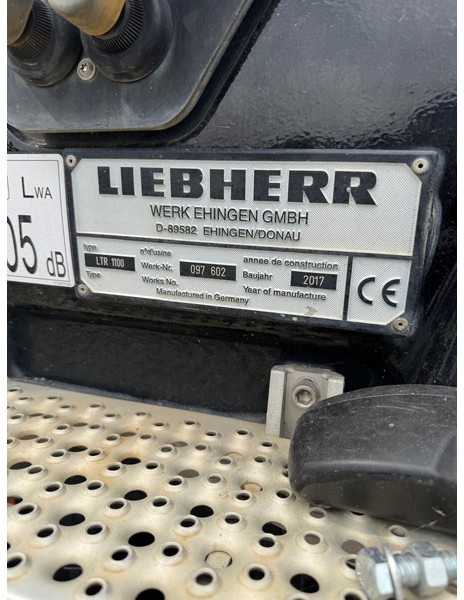 Liebherr LTR 1100 - رافعة مجنزرة: صور 3 Liebherr LTR 1100 - رافعة مجنزرة: صور 3