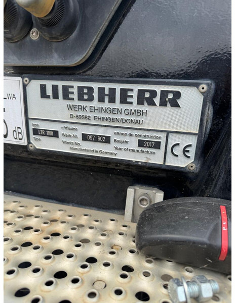 Liebherr LTR 1100 - رافعة مجنزرة: صور 5 Liebherr LTR 1100 - رافعة مجنزرة: صور 5