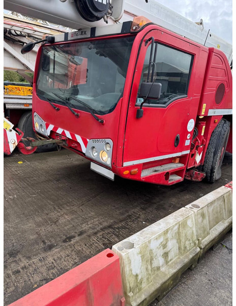 Terex AC40 - رافعة لجميع التضاريس: صور 2 Terex AC40 - رافعة لجميع التضاريس: صور 2