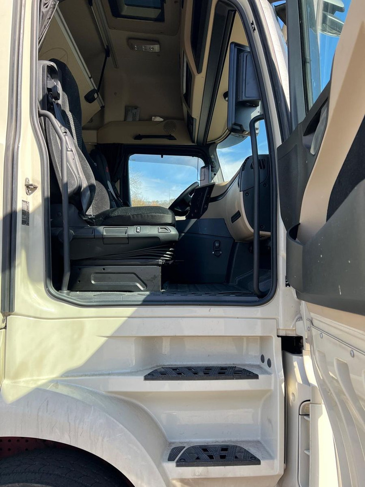 Mercedes-Benz Actros 1848 LS/GIGA/MirrorCam/Retarder/2instock - شاحنة جرار: صور 4 Mercedes-Benz Actros 1848 LS/GIGA/MirrorCam/Retarder/2instock - شاحنة جرار: صور 4