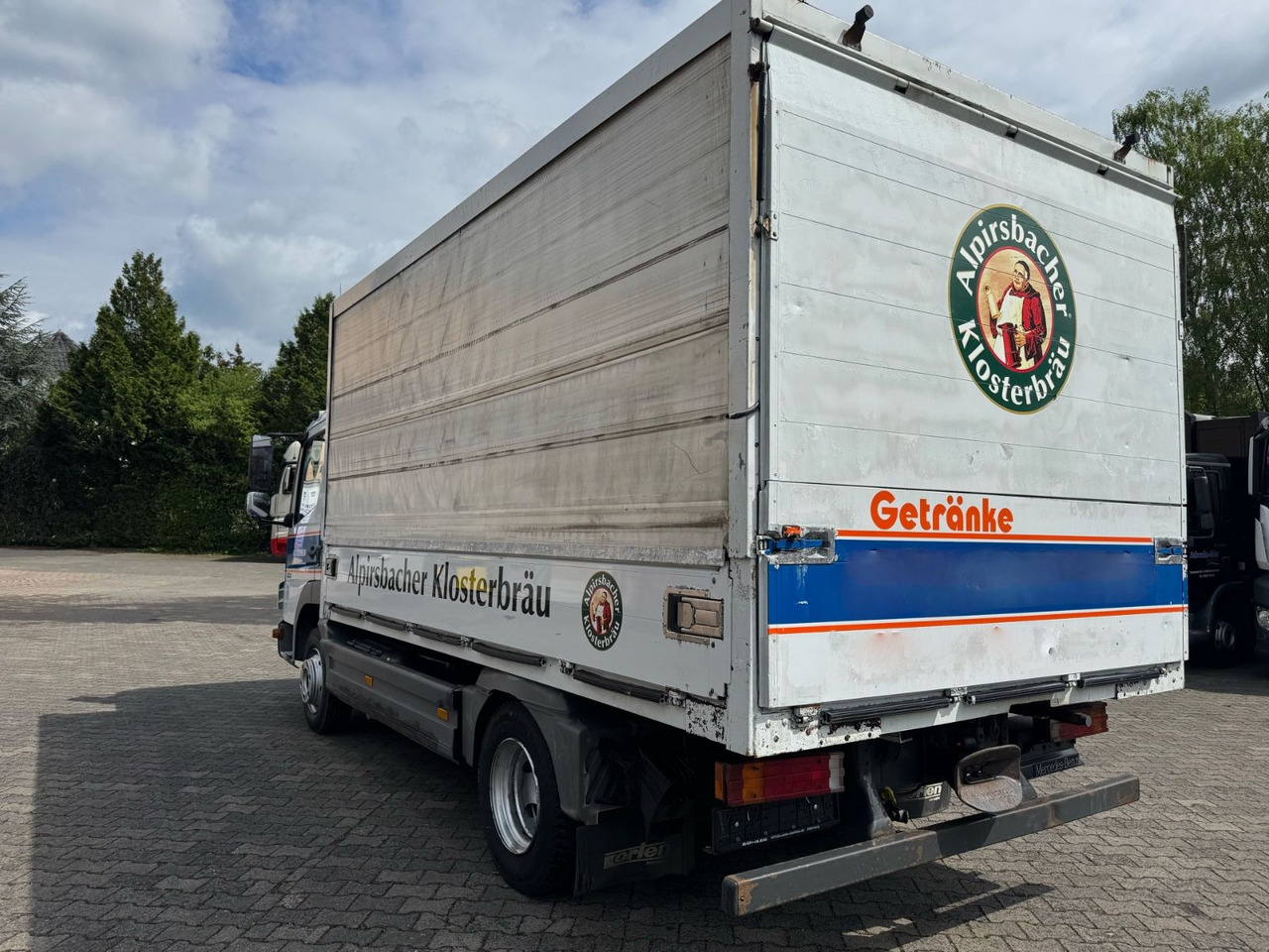 Mercedes-Benz Atego 818/Roll-Plane/Tüv-Neu/1xAHK-Maul/ - نقل الشراب شاحنة: صور 4 Mercedes-Benz Atego 818/Roll-Plane/Tüv-Neu/1xAHK-Maul/ - نقل الشراب شاحنة: صور 4
