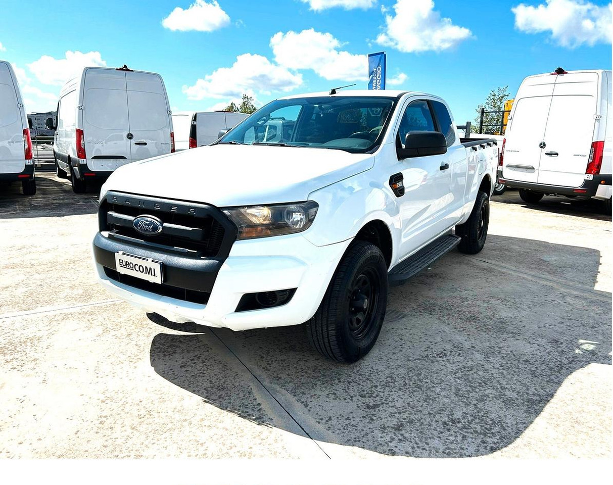 Ford Ranger 2.2 160 cv XL Supercab 4 posti 4wd gan - شاحنة البيك أب: صور 1 Ford Ranger 2.2 160 cv XL Supercab 4 posti 4wd gan - شاحنة البيك أب: صور 1