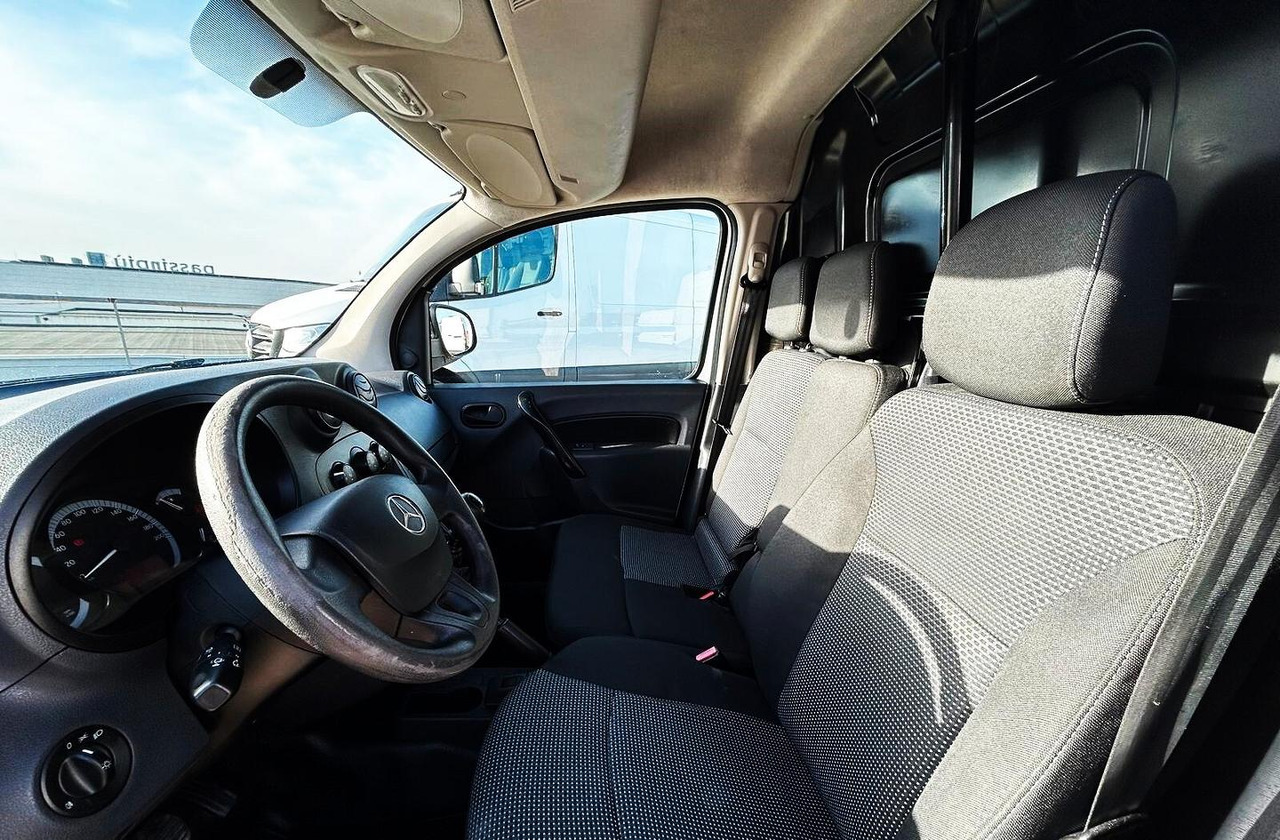 فان المدمجة Mercedes Benz Citan 111 cdi Long 3 posti: صور 8 فان المدمجة Mercedes Benz Citan 111 cdi Long 3 posti: صور 8