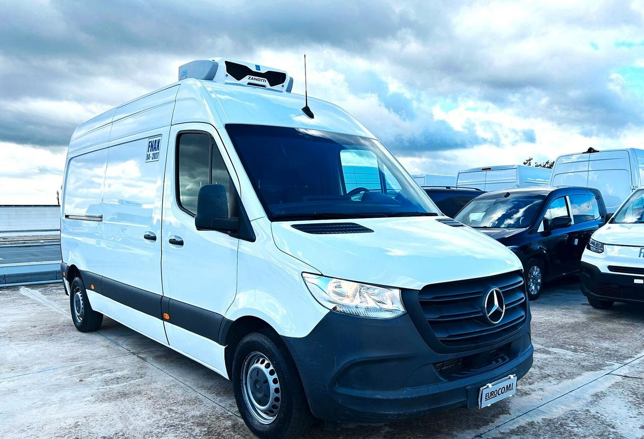 Mercedes Sprinter 314 39.35 Coibentazione e Frigo - الشاحنات الصغيرة المبردة: صور 3 Mercedes Sprinter 314 39.35 Coibentazione e Frigo - الشاحنات الصغيرة المبردة: صور 3