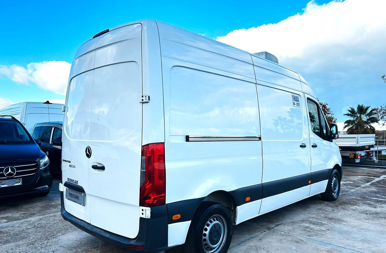 Mercedes Sprinter 314 39.35 Coibentazione e Frigo - الشاحنات الصغيرة المبردة: صور 5 Mercedes Sprinter 314 39.35 Coibentazione e Frigo - الشاحنات الصغيرة المبردة: صور 5