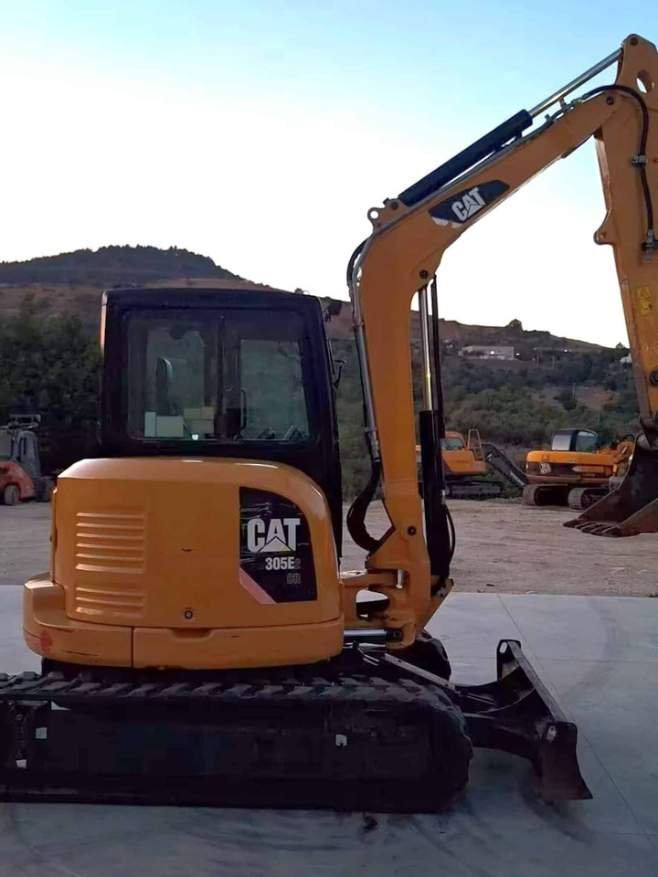 CAT 305CCR - حفارة مصغرة: صور 2 CAT 305CCR - حفارة مصغرة: صور 2