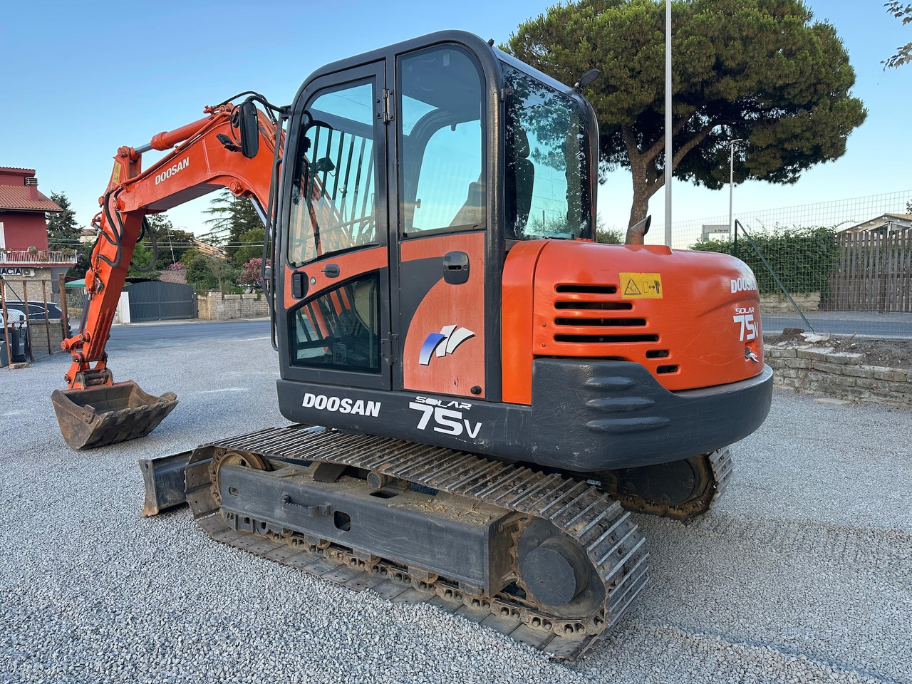 DOOSAN SOLAR 75V - حفارات زحافة: صور 5 DOOSAN SOLAR 75V - حفارات زحافة: صور 5