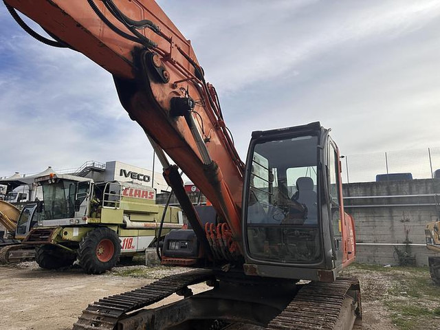 Hitachi ZX180 - حفارات زحافة: صور 2 Hitachi ZX180 - حفارات زحافة: صور 2