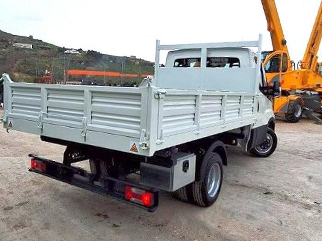 Iveco DAILY 35C160 - جرار بعجلتين: صور 3 Iveco DAILY 35C160 - جرار بعجلتين: صور 3