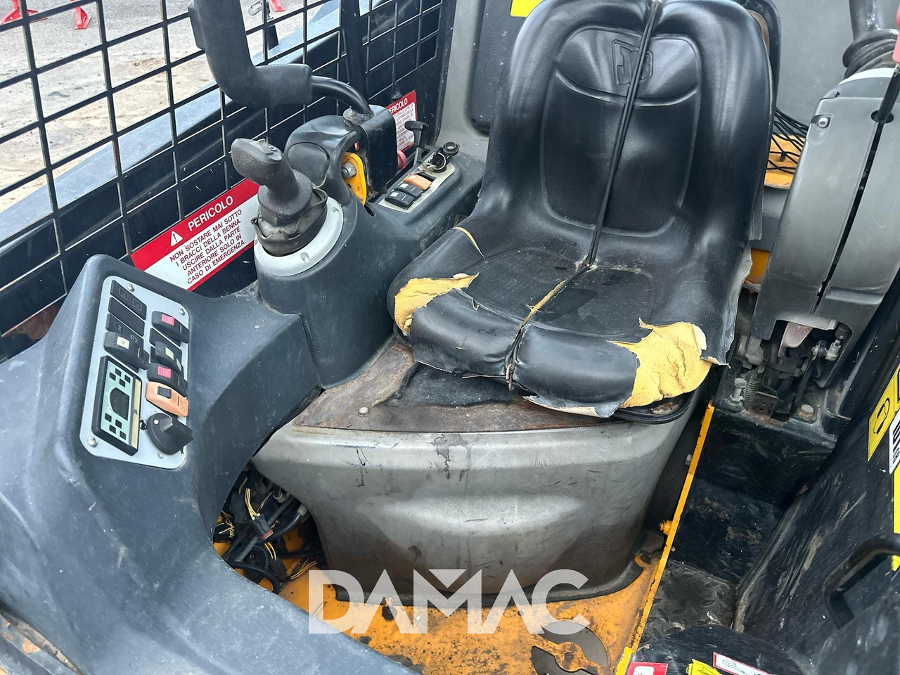 شيول صغير JCB 170HF: صور 6