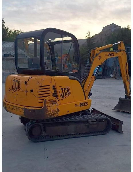 JCB 803PLUS - حفارة مصغرة: صور 3 JCB 803PLUS - حفارة مصغرة: صور 3