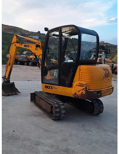 JCB 803PLUS - حفارة مصغرة: صور 4 JCB 803PLUS - حفارة مصغرة: صور 4