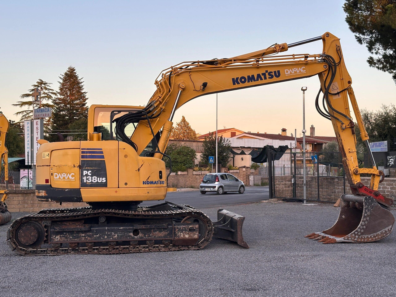 KOMATSU PC138US-8 - حفارات زحافة: صور 2 KOMATSU PC138US-8 - حفارات زحافة: صور 2