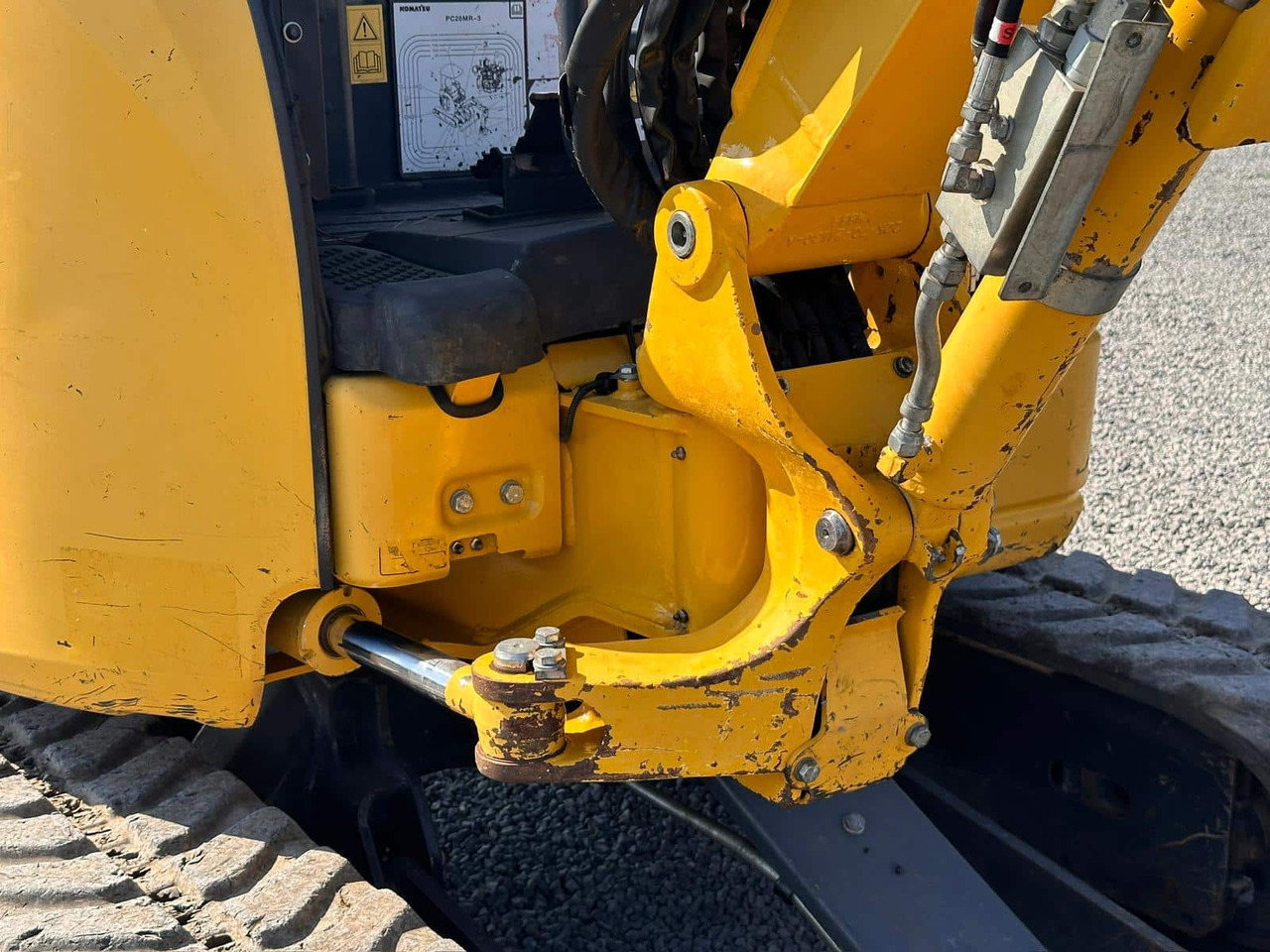 KOMATSU PC26MR-3 إيجار KOMATSU PC26MR-3: صور 16