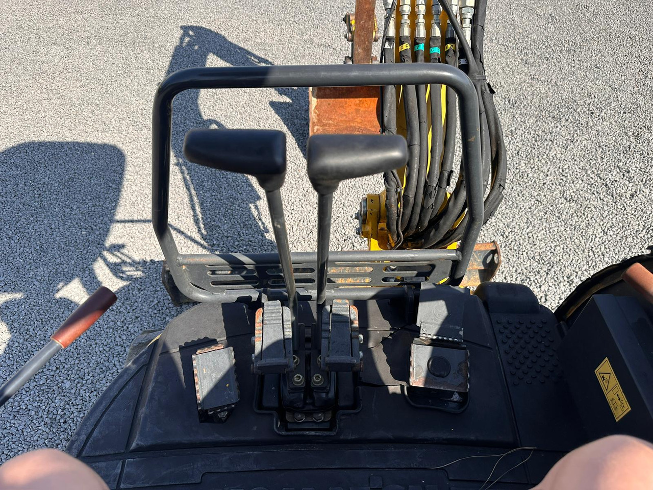 KOMATSU PC26MR-3 إيجار KOMATSU PC26MR-3: صور 12