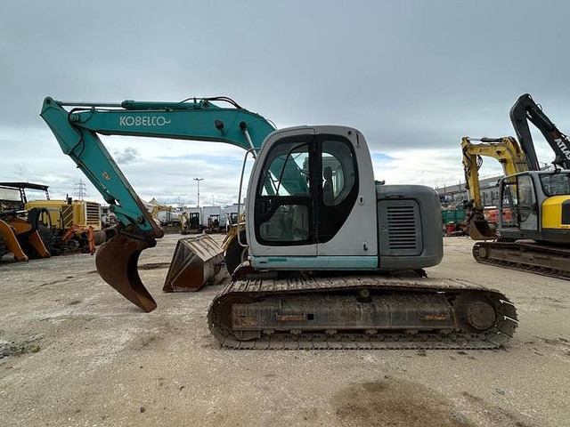Kobelco SK135SR - حفارة: صور 3 Kobelco SK135SR - حفارة: صور 3