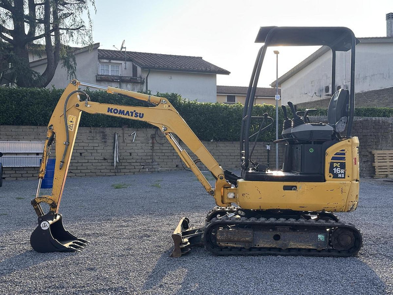 Komatsu PC16R-3HS - حفارة مصغرة: صور 4 Komatsu PC16R-3HS - حفارة مصغرة: صور 4