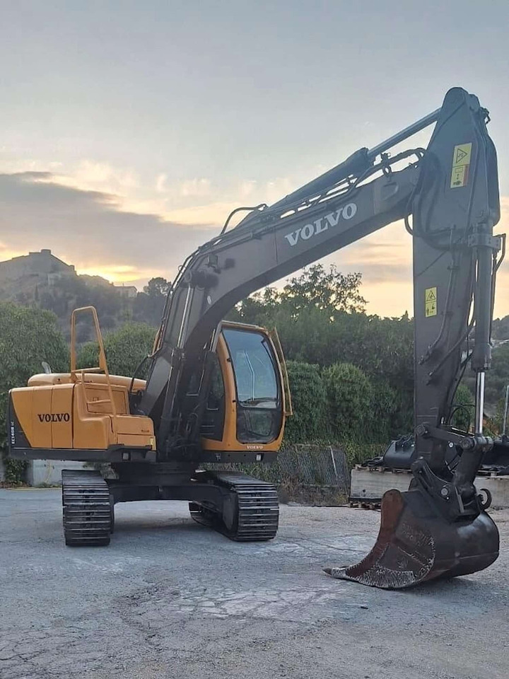 VOLVO EC140BLC - حفارات زحافة: صور 3 VOLVO EC140BLC - حفارات زحافة: صور 3