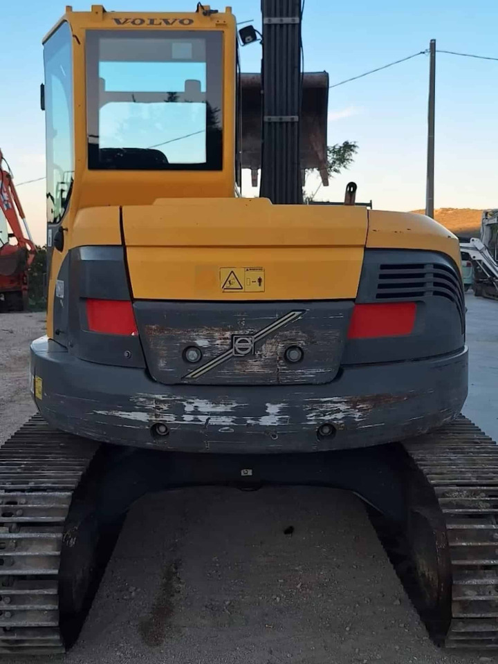 VOLVO ECR88 PLUS - حفارة مصغرة: صور 3 VOLVO ECR88 PLUS - حفارة مصغرة: صور 3