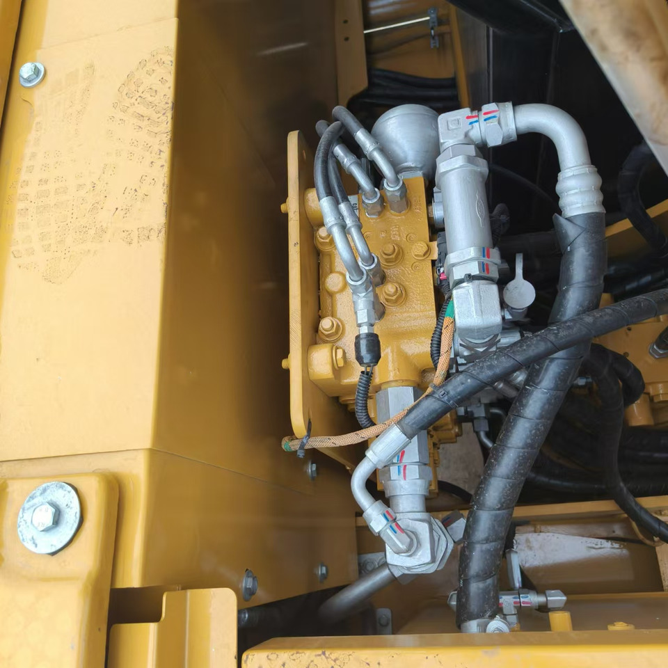 CATERPILLAR 307E2 - حفارات زحافة: صور 5 CATERPILLAR 307E2 - حفارات زحافة: صور 5