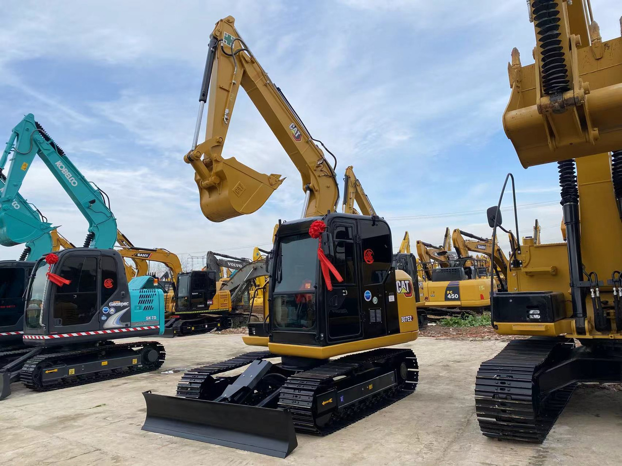 CATERPILLAR 307E2 - حفارة: صور 5 CATERPILLAR 307E2 - حفارة: صور 5