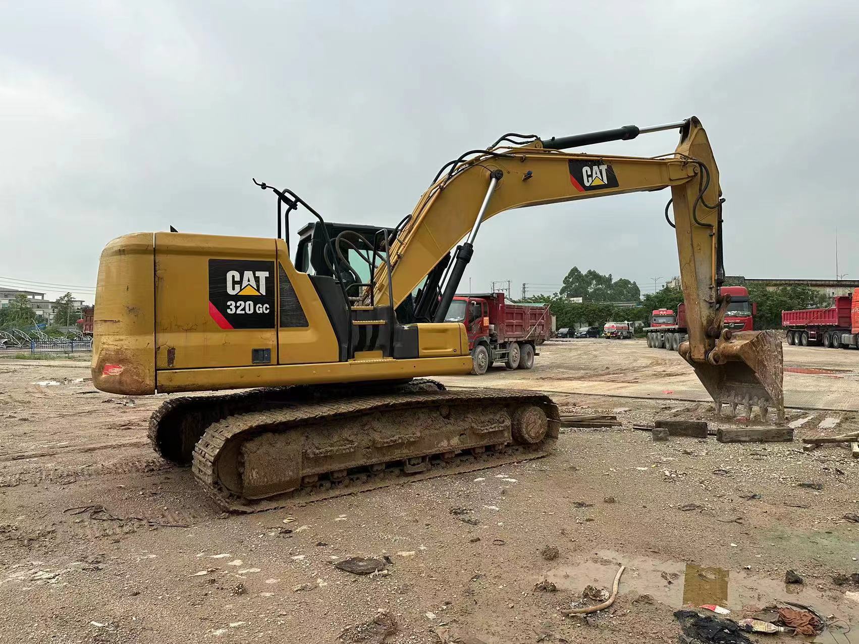 CATERPILLAR 320GC - حفارات زحافة: صور 1 CATERPILLAR 320GC - حفارات زحافة: صور 1