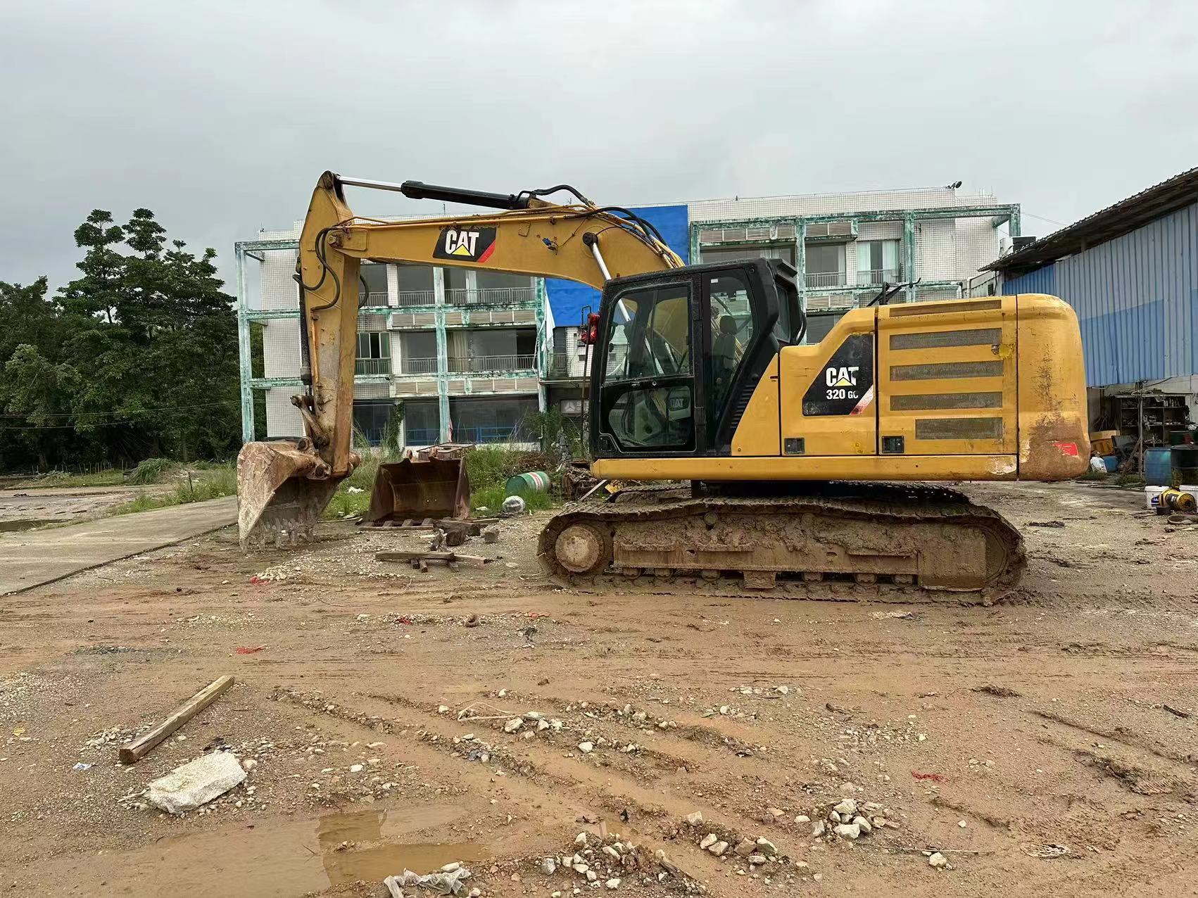 CATERPILLAR 320GC - حفارات زحافة: صور 2 CATERPILLAR 320GC - حفارات زحافة: صور 2