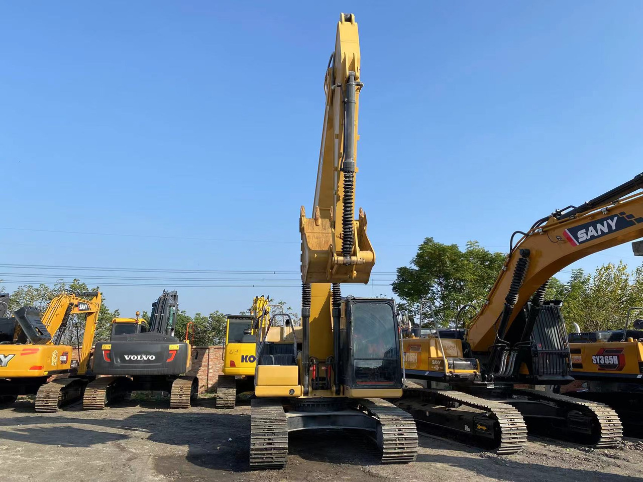 CATERPILLAR 320GC - حفارات زحافة: صور 4 CATERPILLAR 320GC - حفارات زحافة: صور 4