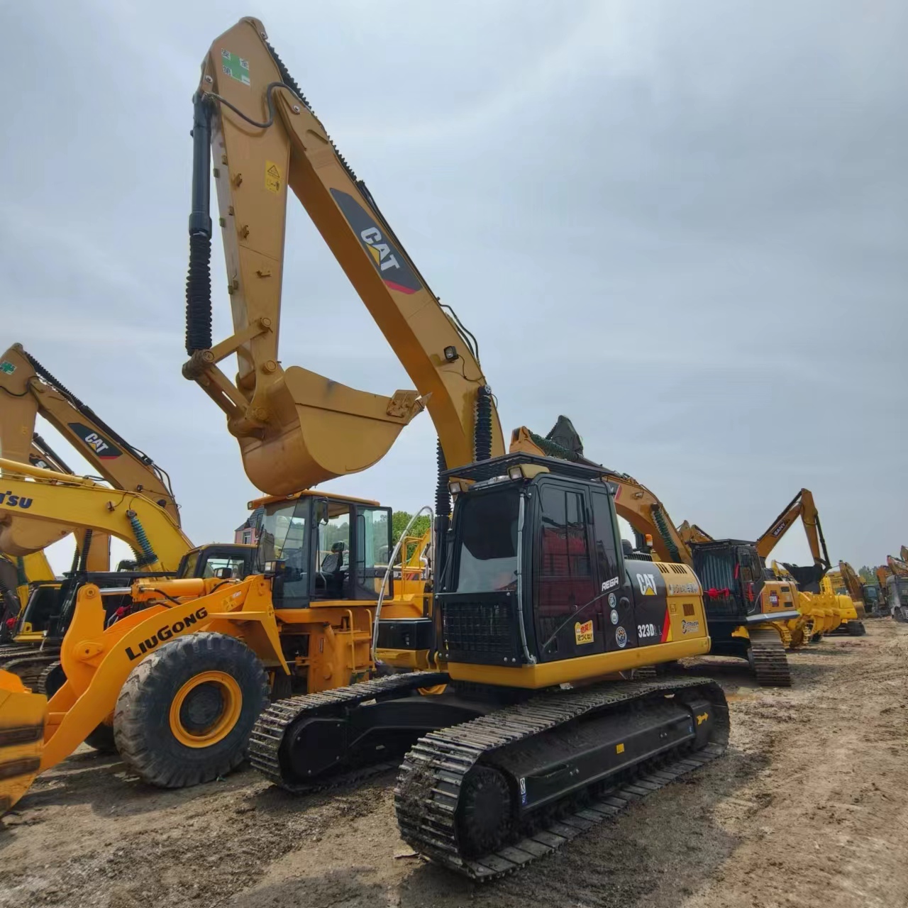 CATERPILLAR 323 - حفارات زحافة: صور 4 CATERPILLAR 323 - حفارات زحافة: صور 4