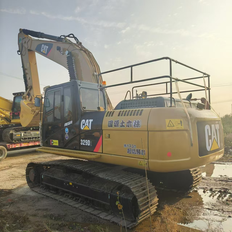 CATERPILLAR 329D2 - حفارات زحافة: صور 3 CATERPILLAR 329D2 - حفارات زحافة: صور 3