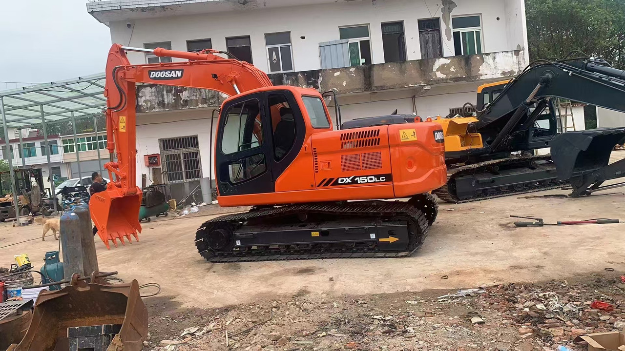 DOOSAN DX150 - حفارات زحافة: صور 3 DOOSAN DX150 - حفارات زحافة: صور 3